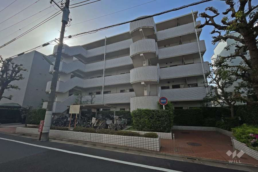 ペアパレス桜新町楠館の外観（北西側から）