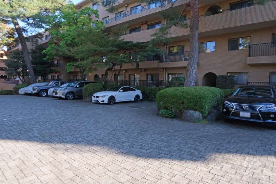 敷地内駐車場(屋外平面式)