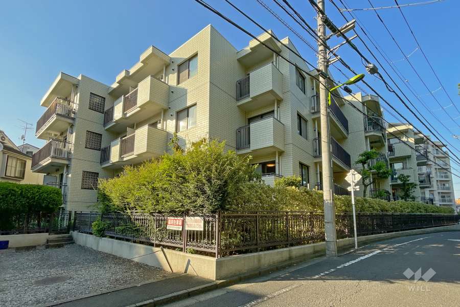 ライオンズマンション弦巻の外観（南側から）
