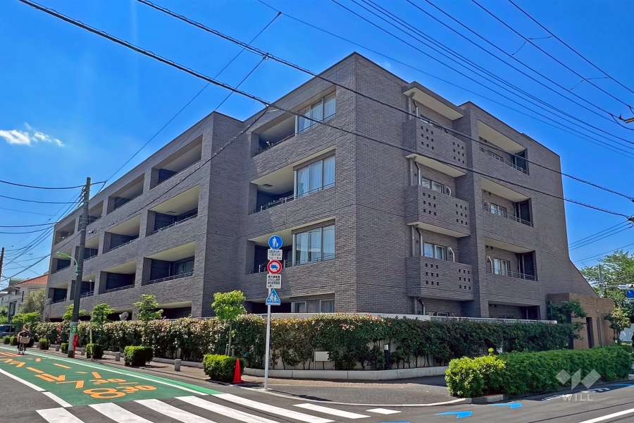 グランヴェール弦巻の外観(南東側から)