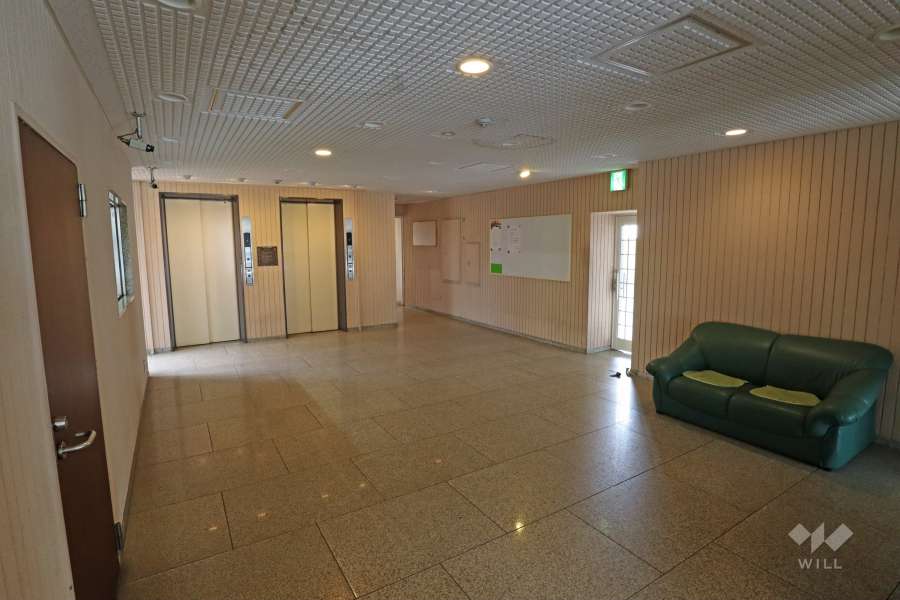 エントランスホール