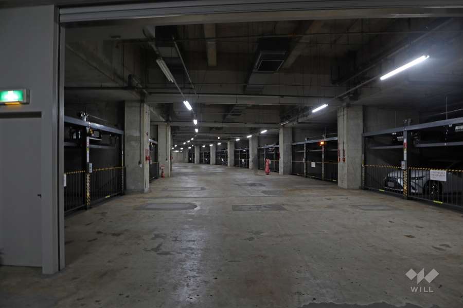敷地内駐車場（屋内機械式）