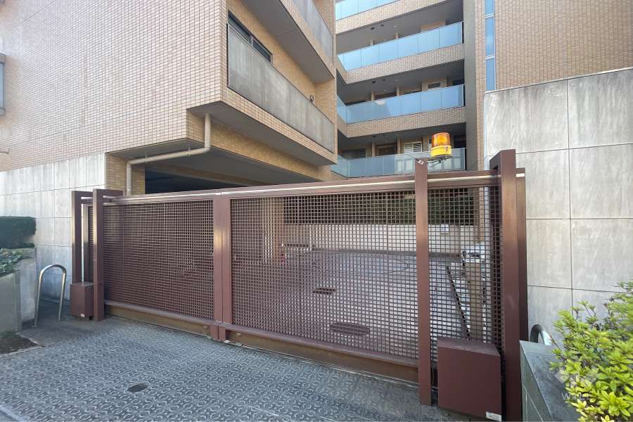 敷地内駐車場（屋外機械式）