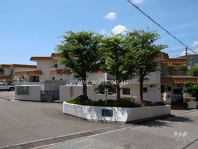 北側の敷地入り口