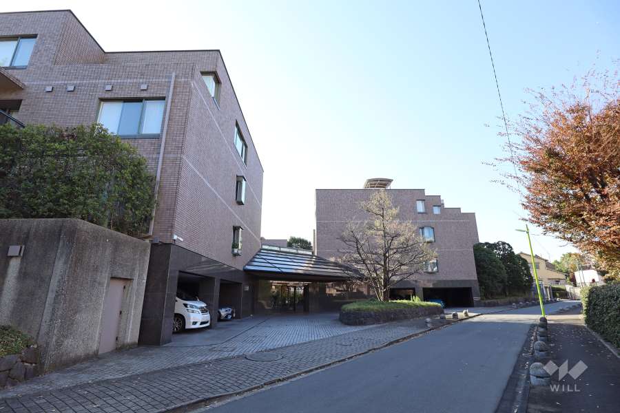 世田谷弦巻ハイムの外観（北東側から）