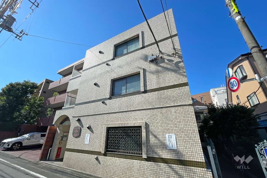 メゾン・ド・エポールの外観（南東側から）