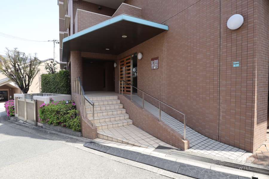 エントランスアプローチ