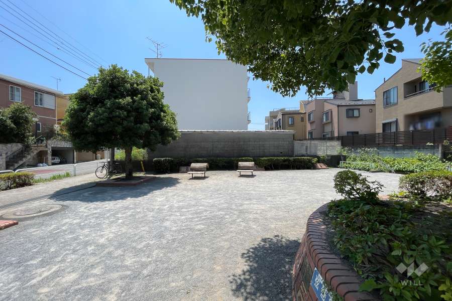 上馬マンション（弦巻2丁目）の外観（北東側から）