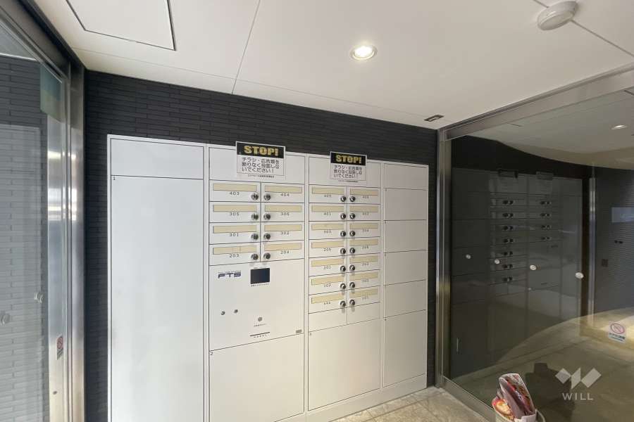 共用ポストと宅配ボックス