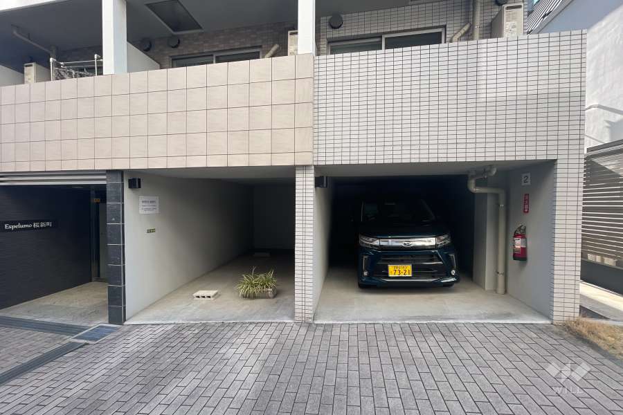 敷地内駐車場（屋内平面式）