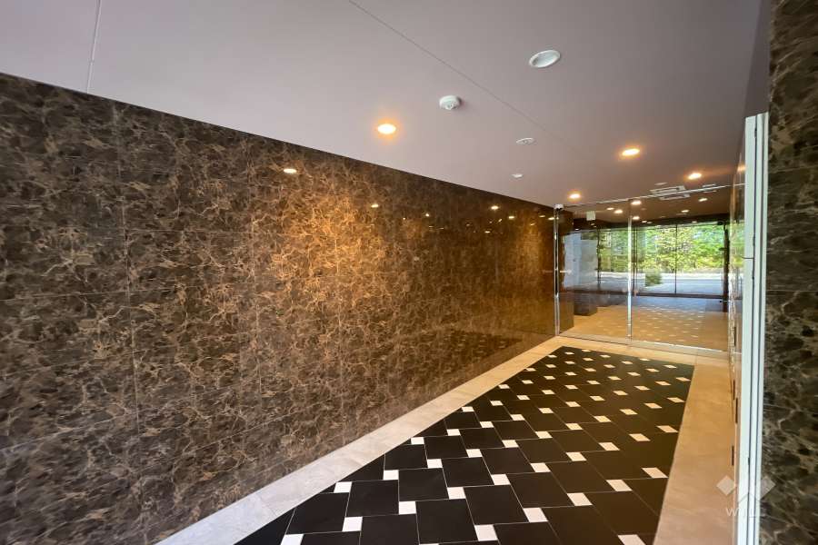 エントランス内