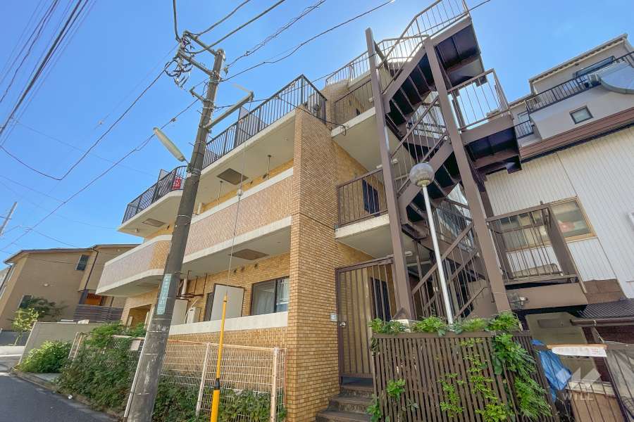 ライオンズマンション豪徳寺第3の外観（北西側から）