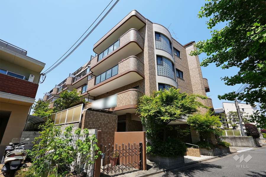 ライオンズヴィアーレ芦屋の外観（南西側から）