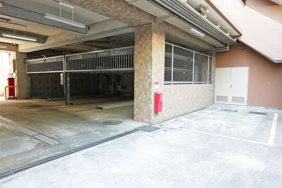 敷地内駐車場（屋内機械式・屋外平面式）