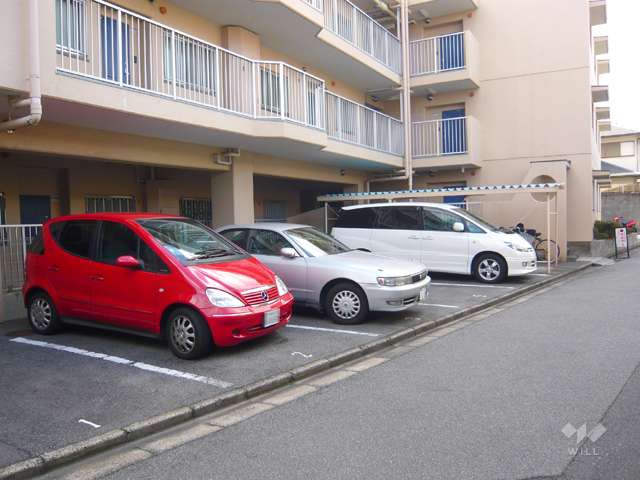 敷地内駐車場（屋外平面式）