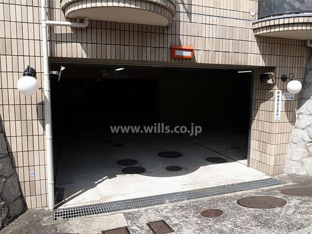 駐車場入口