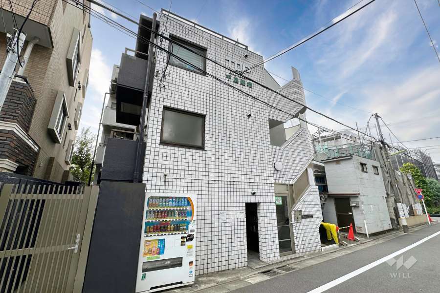 トップルーム千歳船橋の外観（北東側から）