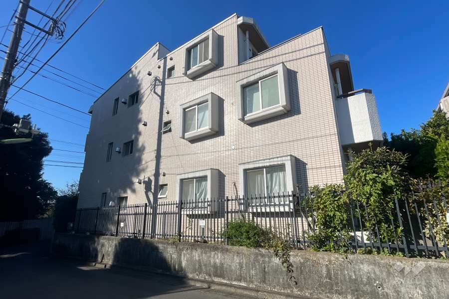 トーカンマンション馬事公苑の外観（北東側から）