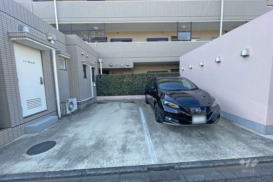 敷地内駐車場（屋外平面式）