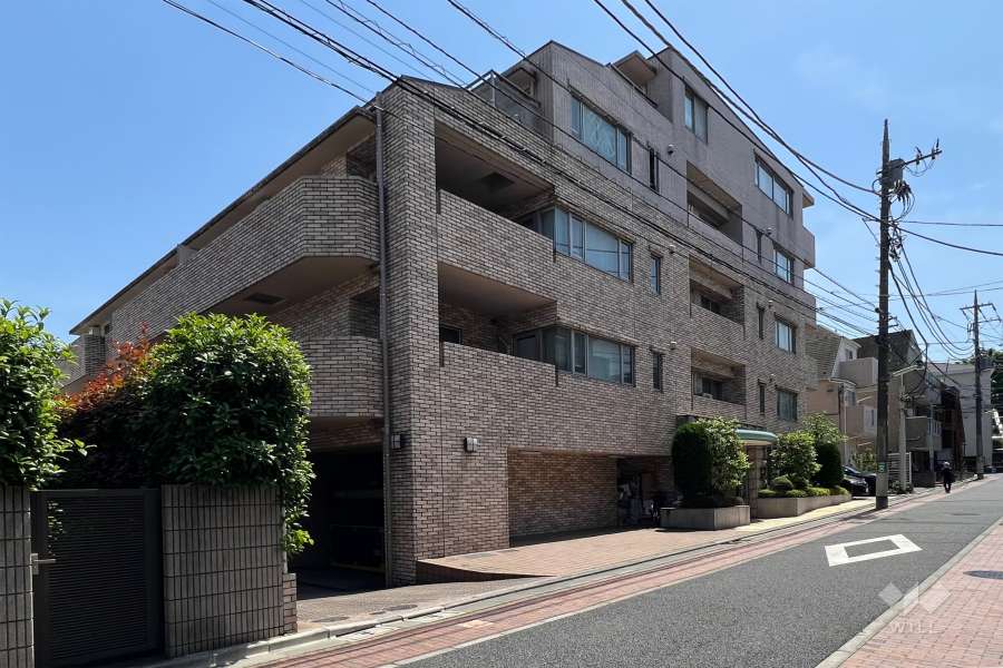 パルテメゾン世田谷桜丘の外観(北西側から)