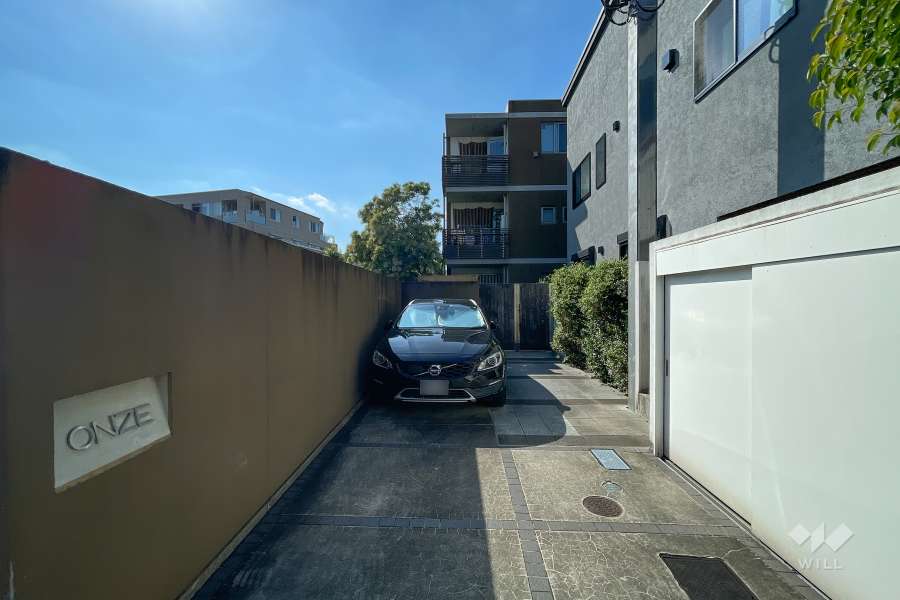 敷地内駐車場（屋外平面式）