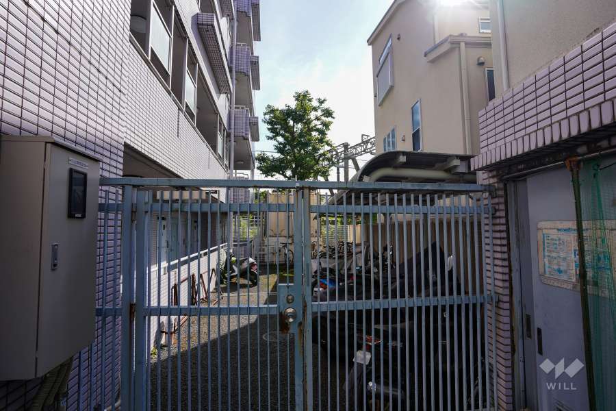 駐輪場、バイク置場