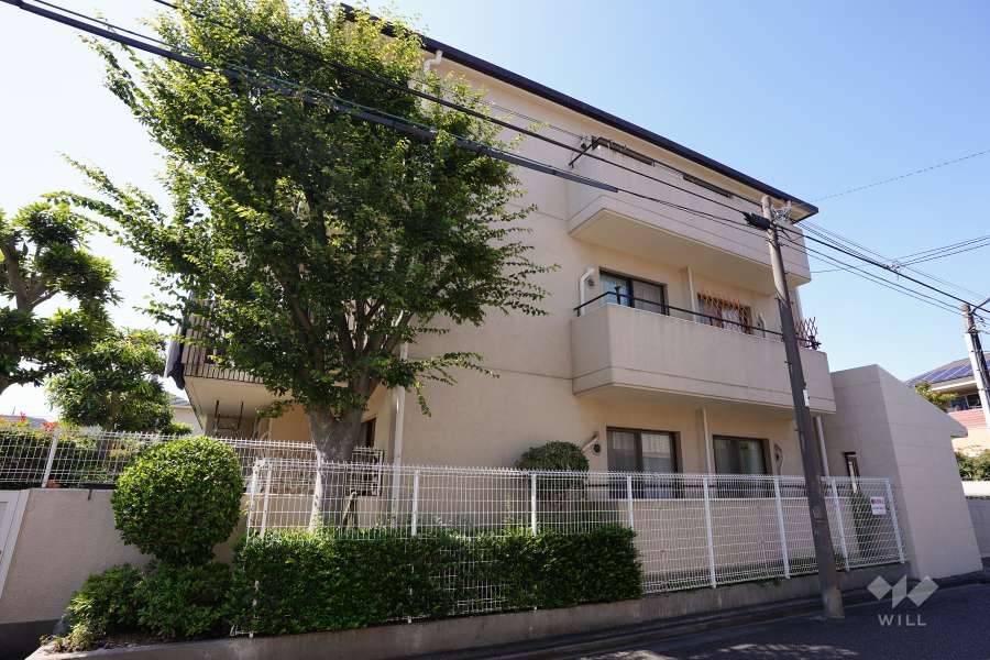 経堂パークホームズの外観（南東側から）