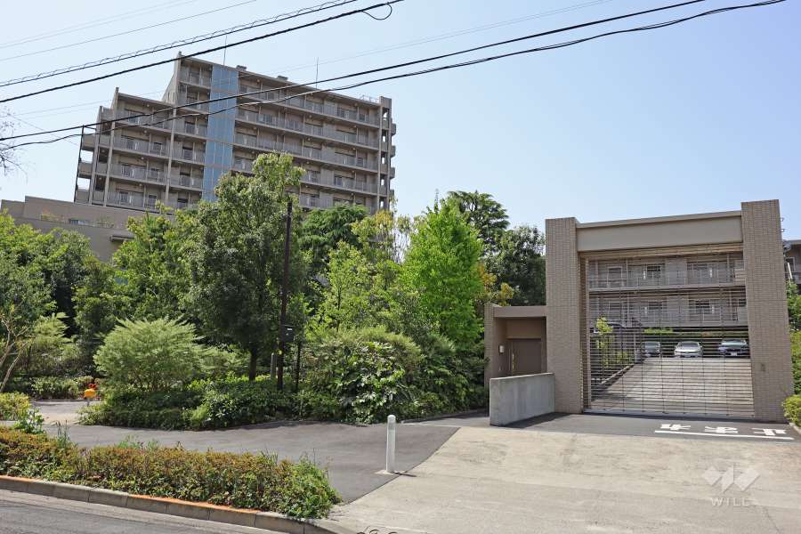 パークナード経堂フォレストアンドスカイの外観（北側から）