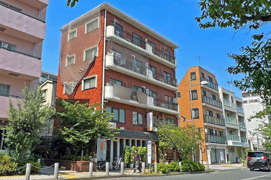 スカイハイツ広沢の外観(南西側から)