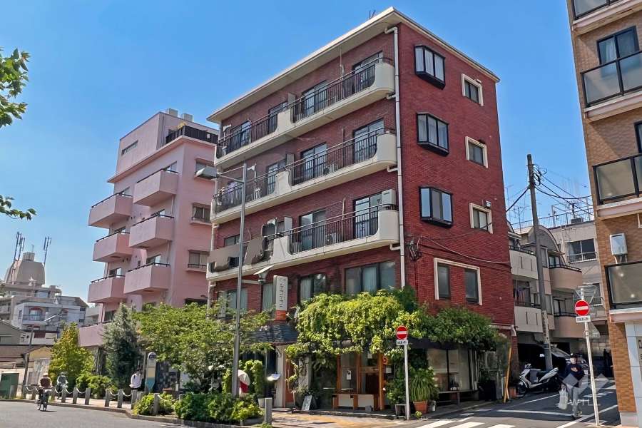 スカイハイツ広沢の外観(南東側から)