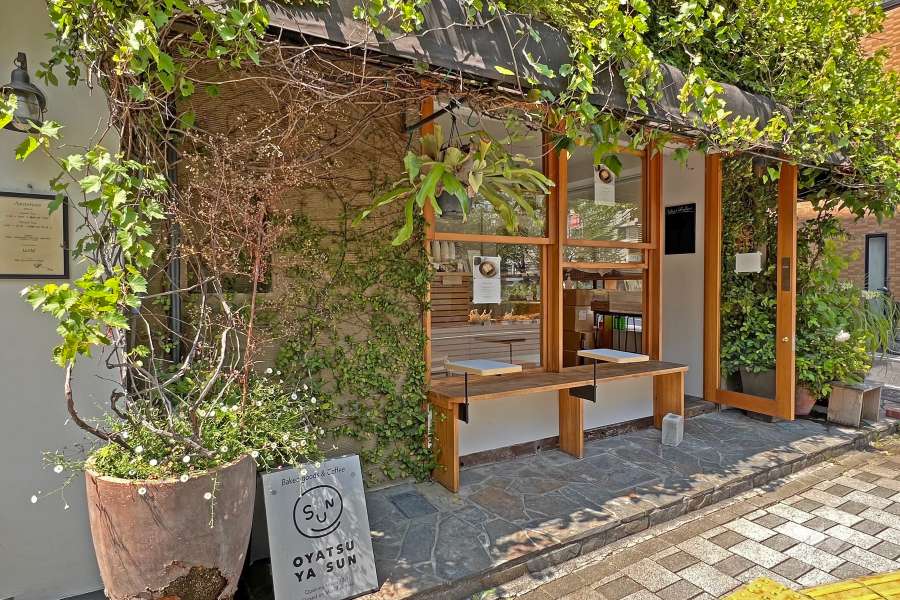 敷地内1階の店舗部分