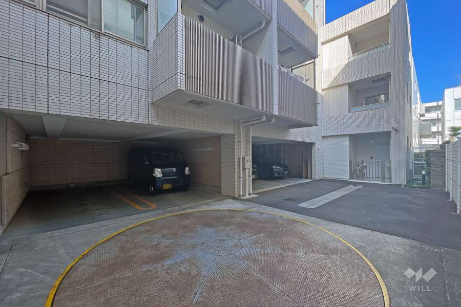 敷地内駐車場（屋内機械式）
