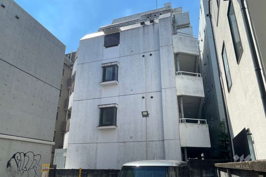 ダイヤアクティ三軒茶屋の外観（北側から）