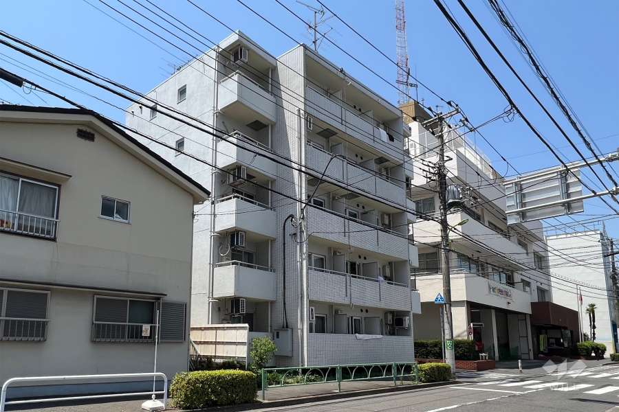 トップ三軒茶屋第５の外観(南東側から)