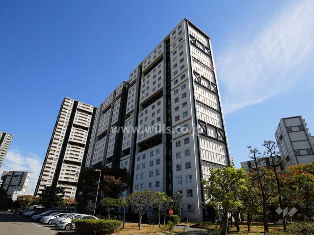 アステム芦屋A棟の外観（北西側から）