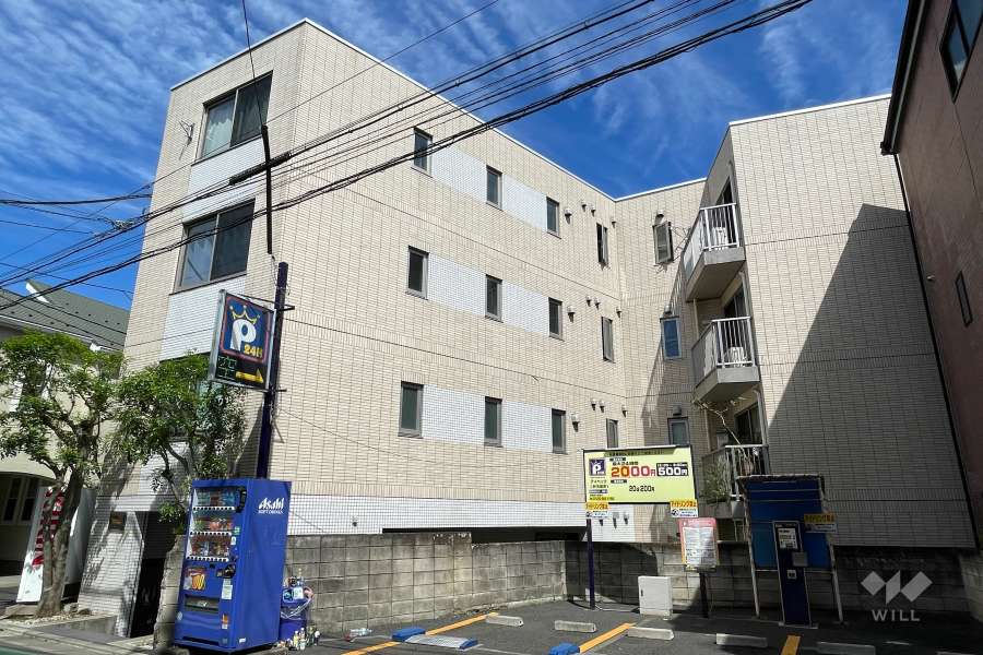 ルリオン三軒茶屋の外観（南東側から）