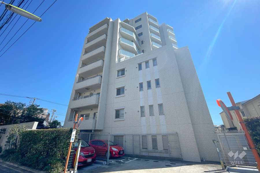 ザ・パークハウスアーバンス三軒茶屋の外観（南西側から）