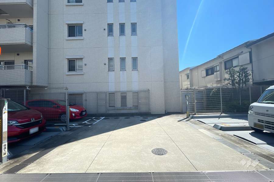 敷地内駐車場（屋外機械式）