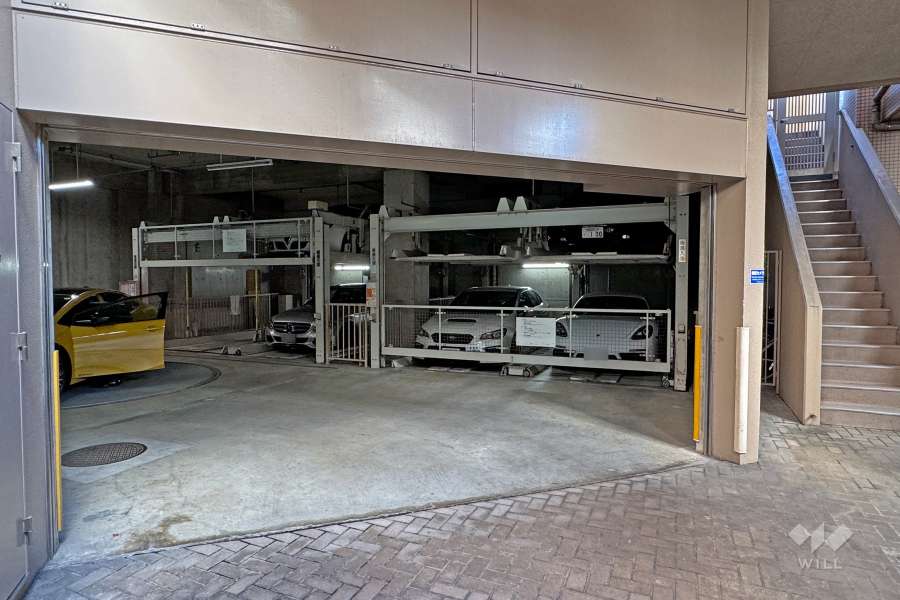 敷地内駐車場（屋内機械式）