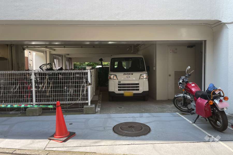 敷地内駐車場（屋内平面式）