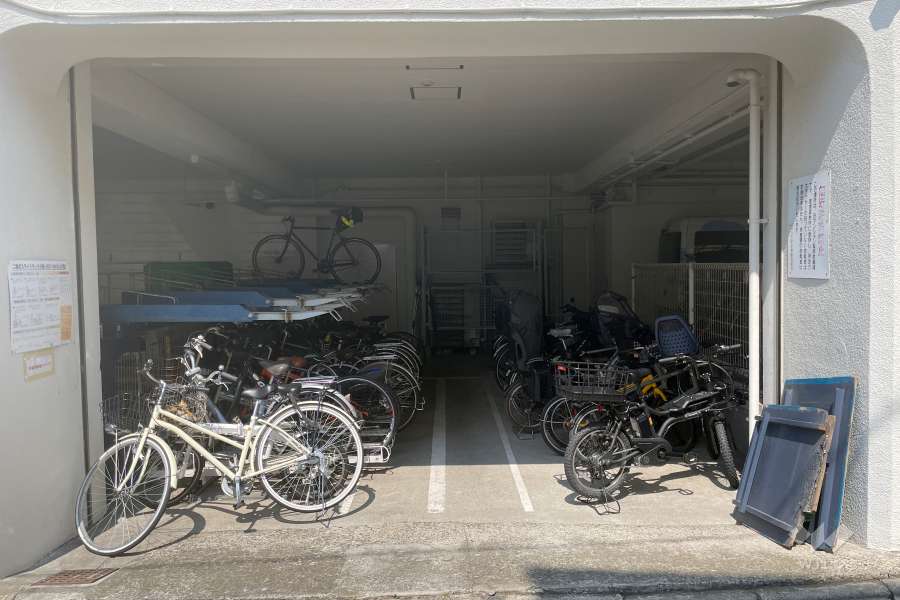 駐輪場