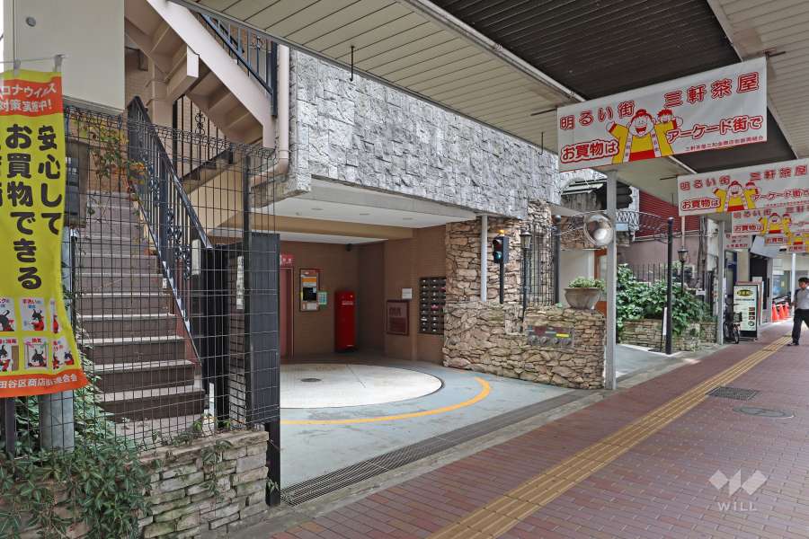 敷地内駐車場（屋内機械式） 