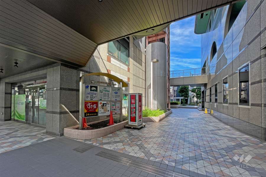 敷地北東側の通路（南東側から）