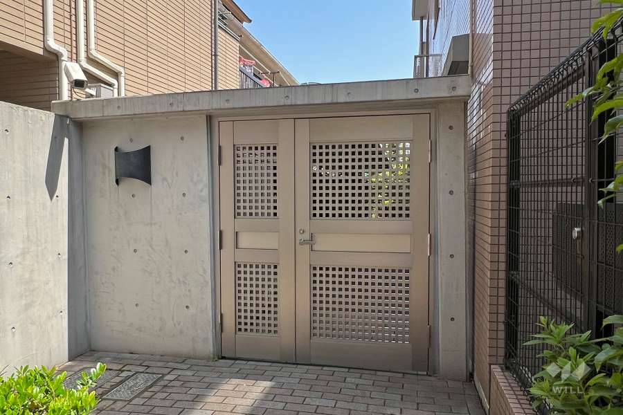 駐輪場出入口