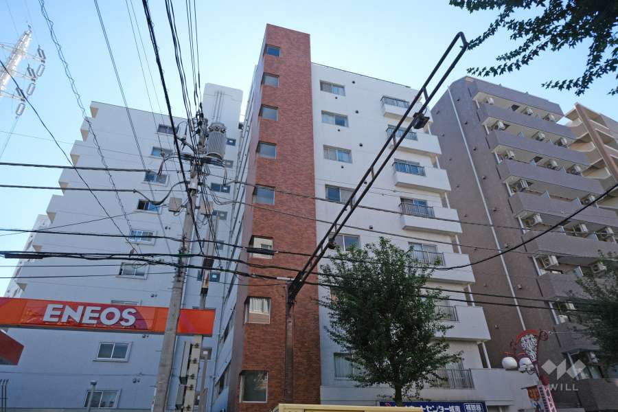 モナーク三軒茶屋の外観（北側から）