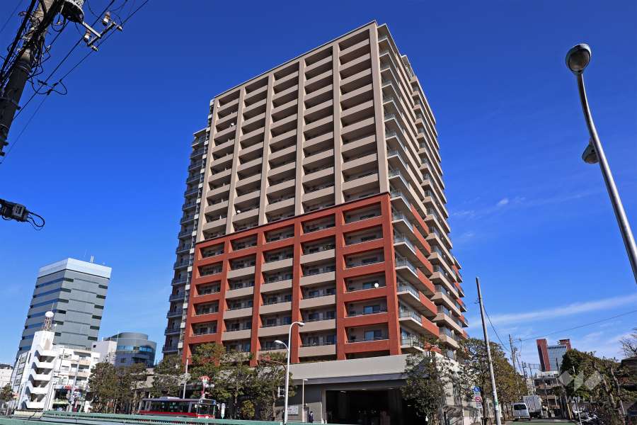 グランドメゾン三軒茶屋の杜の外観(南西側から)