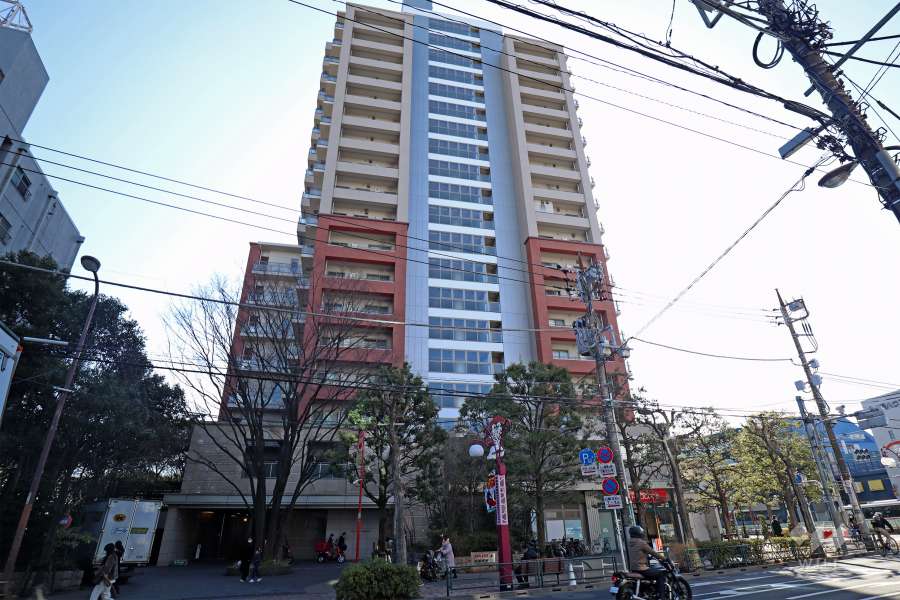 グランドメゾン三軒茶屋の杜の外観(北東側から)