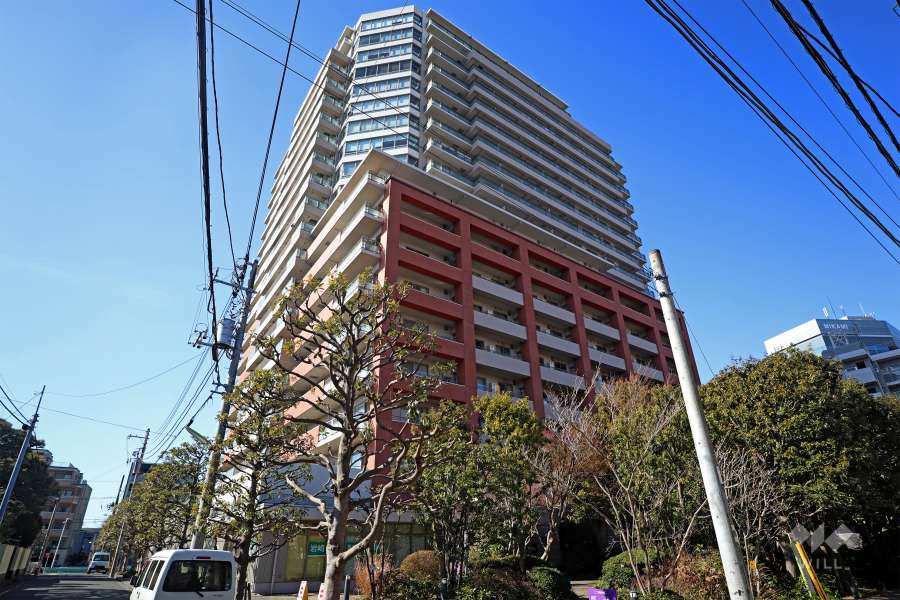 グランドメゾン三軒茶屋の杜の外観(南東側から)