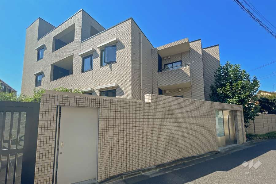 ハイレーゼ三軒茶屋の外観（北東側から）