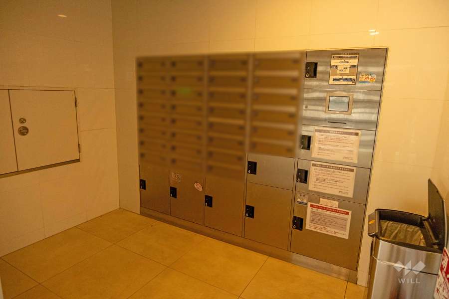 共用ポストと宅配ボックス